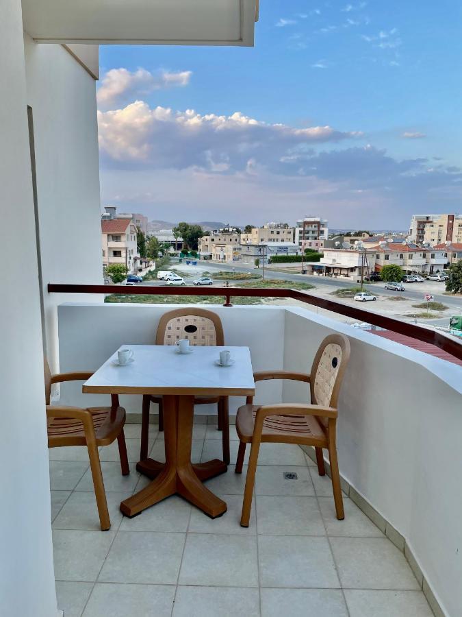 Cyprus Penelope Apartment Larnaca Luaran gambar